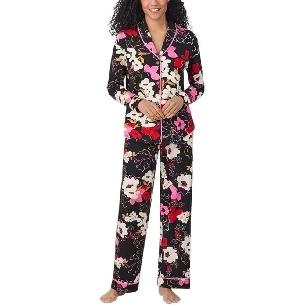 Room Service Women's 2-Piece Shawl Collar Pajama Set, Black, Size: Medium, New